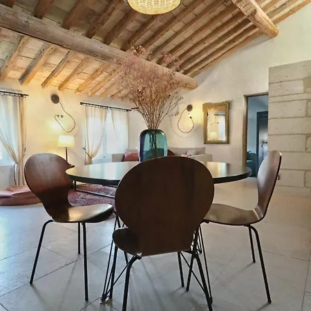 Douceur Uzetienne De Caractere Climatise Uzès