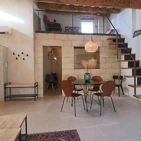 Douceur Uzetienne De Caractere Climatise Апартаменты *