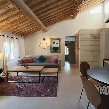 Daire Douceur Uzetienne De Caractere Climatise Uzès