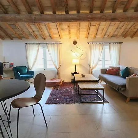Douceur Uzetienne De Caractere Climatise Апартаменты