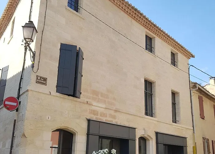 Douceur Uzetienne De Caractere Climatise Uzès